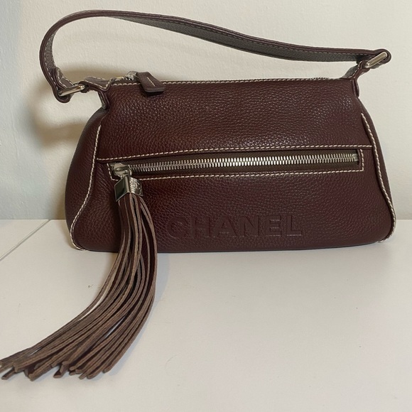 Chanel Fringe Shoulder Bag - Authentic, VTG 2003/2004 - Picture 4 of 16